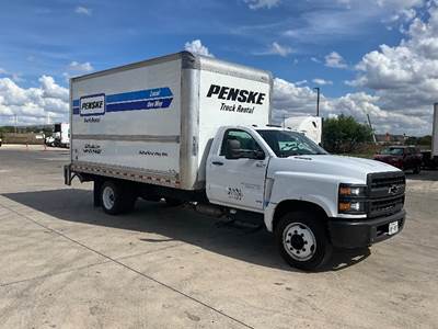 Chevrolet Silverado Box Truck - 350HP, 6 Speed Automatic, Roll up Door