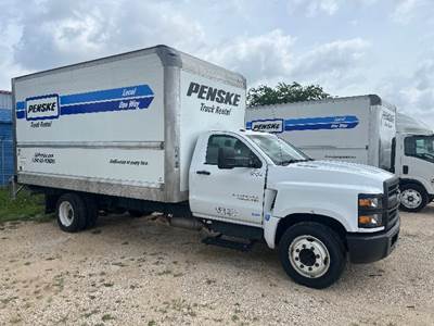 Chevrolet Silverado Box Truck - 350HP, 6 Speed Automatic, Roll up Door
