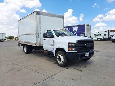 Chevrolet Silverado Box Truck - 350HP, 6 Speed Automatic, Roll up Door