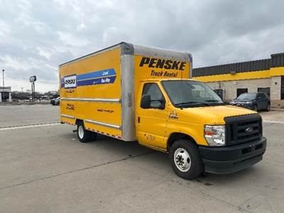 Ford E-350 Box Truck - 305HP, 6 Speed Automatic, Roll up Door