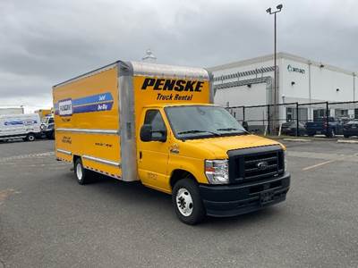 Ford E-350 Box Truck - 305HP, 6 Speed Automatic, Roll up Door