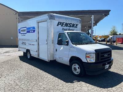 Ford E-350 Box Truck - 305HP, 6 Speed Automatic, Roll up Door