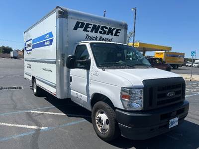Ford E-350 Box Truck - 305HP, 6 Speed Automatic, Roll up Door