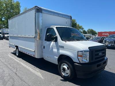Ford E-350 Box Truck - 305HP, 6 Speed Automatic, Roll up Door