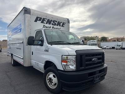 Ford E-350 Box Truck - 305HP, 6 Speed Automatic, Roll up Door