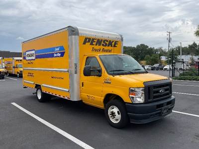 Ford E-350 Box Truck - 305HP, 6 Speed Automatic, Roll up Door