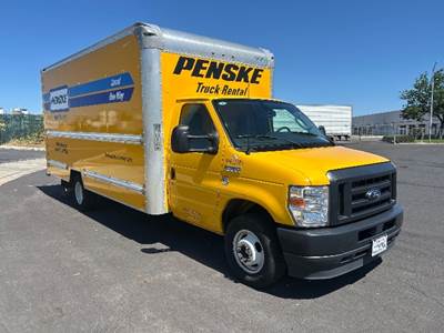 Ford E-350 Box Truck - 305HP, 6 Speed Automatic, Roll up Door