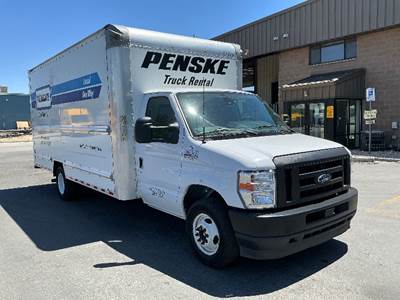 Ford E-350 Box Truck - 305HP, 6 Speed Automatic, Roll up Door