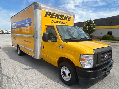 Ford E-350 Box Truck - 305HP, 6 Speed Automatic, Roll up Door