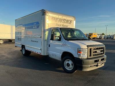 Ford E-350 Box Truck - 305HP, 6 Speed Automatic, Roll up Door