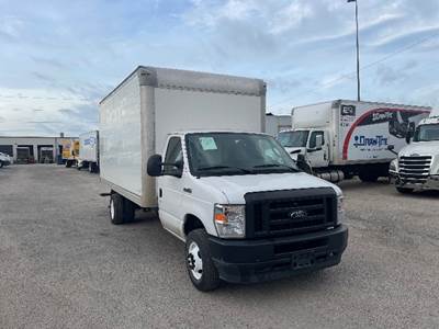 Ford E-350 Box Truck - 350HP, 6 Speed Automatic, Roll up Door