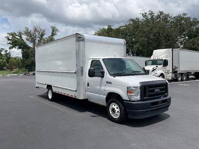 Ford E-350 Box Truck - 305HP, 6 Speed Automatic, Roll up Door