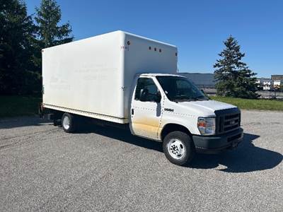 Ford E-350 Box Truck - 305HP, 6 Speed Automatic, Roll up Door