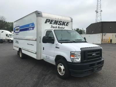 Ford E-350 Box Truck - 305HP, 6 Speed Automatic, Roll up Door