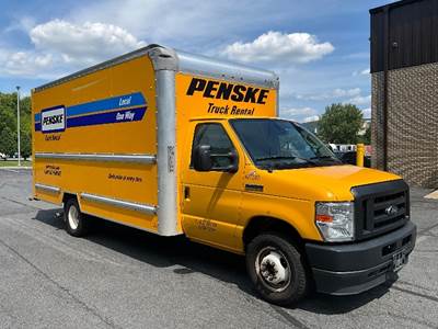 Ford E-350 Box Truck - 305HP, 6 Speed Automatic, Roll up Door