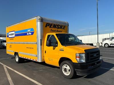 Ford E-350 Box Truck - 305HP, 6 Speed Automatic, Roll up Door