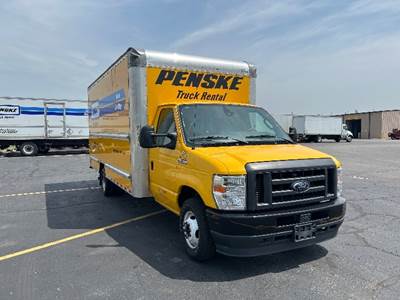 Ford E-350 Box Truck - 305HP, 6 Speed Automatic, Roll up Door