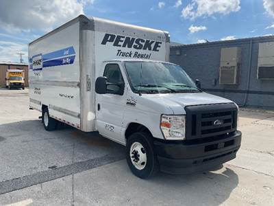 Ford E-350 Box Truck - 305HP, 6 Speed Automatic, Roll up Door