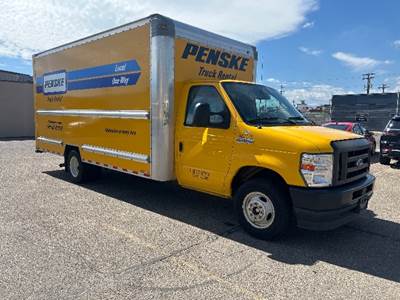 Ford E-350 Box Truck - 305HP, 6 Speed Automatic, Roll up Door