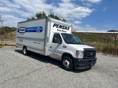 Ford E-350 Box Truck - 305HP, 6 Speed Automatic, Roll up Door