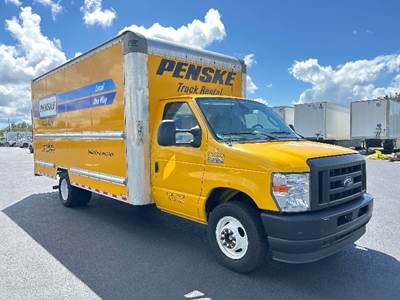 Ford E-350 Box Truck - 305HP, 6 Speed Automatic, Roll up Door