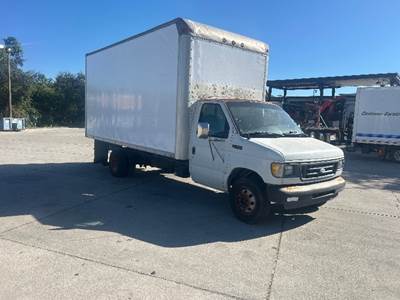 Ford E-450 Box Truck - 4 Speed Automatic, Roll up Door