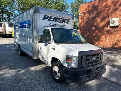 Ford E350 Box Truck - 305HP, 6 Speed Automatic, Roll up Door