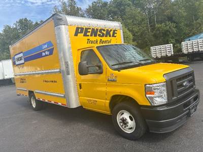 Ford E350 Box Truck - 305HP, 6 Speed Automatic, Roll up Door