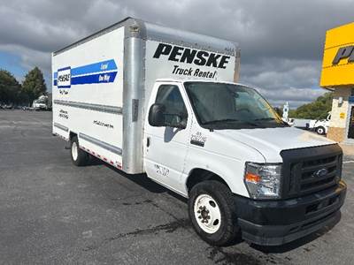 Ford E350 Box Truck - 305HP, 6 Speed Automatic, Roll up Door