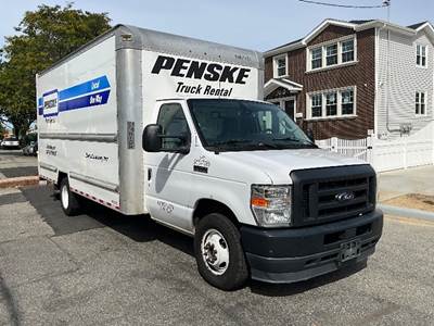 Ford E350 Box Truck - 305HP, 6 Speed Automatic, Roll up Door