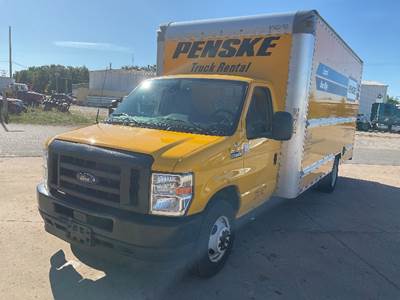 Ford E350 Box Truck - 305HP, 6 Speed Automatic, Roll up Door