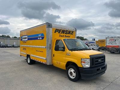 Ford E350 Box Truck - 305HP, 6 Speed Automatic, Roll up Door