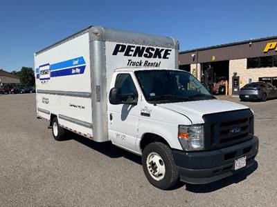 Ford E350 Box Truck - 305HP, 6 Speed Automatic, Roll up Door