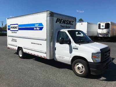 Ford E350 Box Truck - 305HP, 6 Speed Automatic, Roll up Door