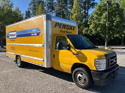 Ford E350 Box Truck - 305HP, 6 Speed Automatic, Roll up Door