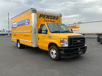Ford E350 Box Truck - 305HP, 6 Speed Automatic, Roll up Door