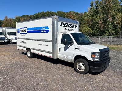 Ford E350 Box Truck - 305HP, 6 Speed Automatic, Roll up Door