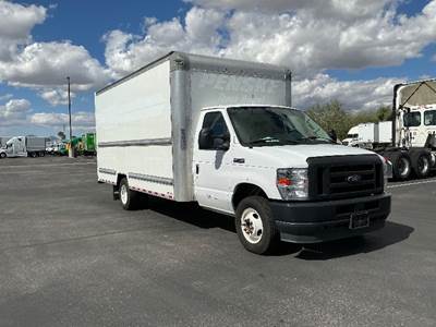 Ford E350 Box Truck - 305HP, 6 Speed Automatic, Roll up Door