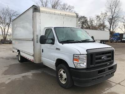 Ford E350 Box Truck - 305HP, 6 Speed Automatic, Roll up Door