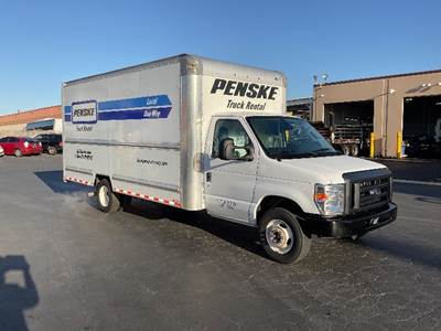 Ford E350 Box Truck - 305HP, 6 Speed Automatic, Roll up Door
