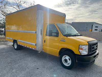 Ford E350 Box Truck - 305HP, 6 Speed Automatic, Roll up Door
