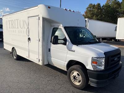 Ford E350 Box Truck - 350HP, 6 Speed Automatic, Roll up Door