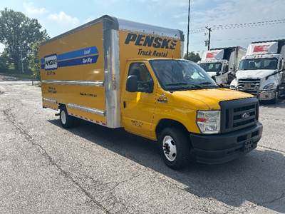 Ford E350 Box Truck - 305HP, 6 Speed Automatic, Roll up Door