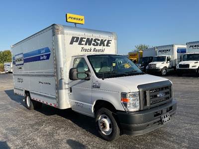 Ford E350 Box Truck - 305HP, 6 Speed Automatic, Roll up Door