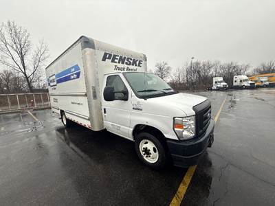 Ford E350 Box Truck - 305HP, 6 Speed Automatic, Roll up Door