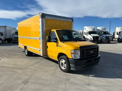 Ford E350 Box Truck - 305HP, 6 Speed Automatic, Roll up Door