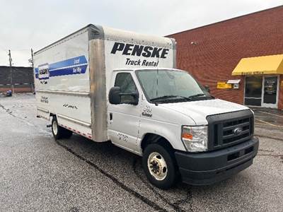 Ford E350 Box Truck - 305HP, 6 Speed Automatic, Roll up Door
