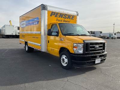 Ford E350 Box Truck - 305HP, 6 Speed Automatic, Roll up Door