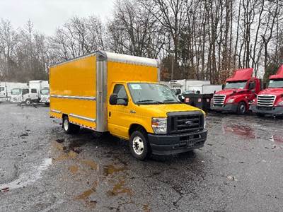 Ford E350 Box Truck - 305HP, 6 Speed Automatic, Roll up Door
