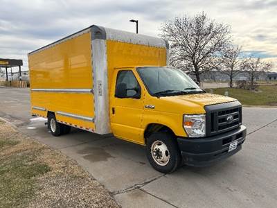Ford E350 Box Truck - 305HP, 6 Speed Automatic, Roll up Door